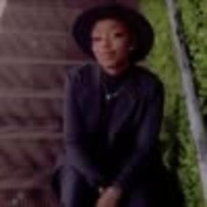 Meet your Posher, Whitney